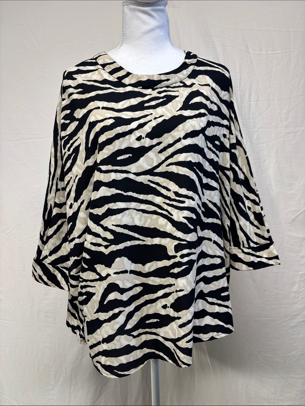 Anne Klein Black and Cream Zebra-Print Tunic